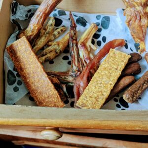 Feathered Bundle Treat Box